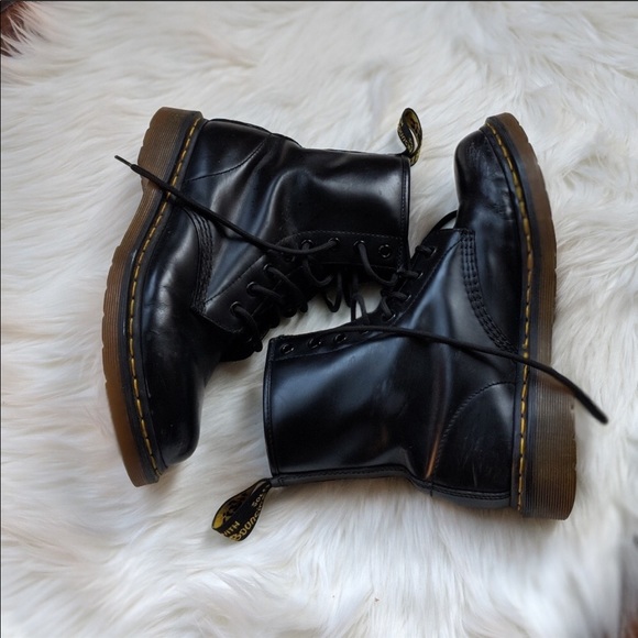 Dr. Martens Shoes - Dr. Marten’s 1460 Classic Boots